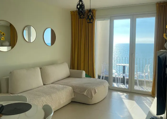 Апартаменты Merville